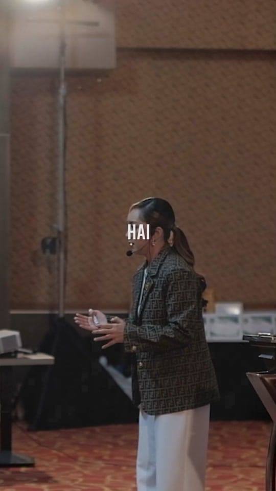 Post 10 by Nadyaursulla on TikTok (video)