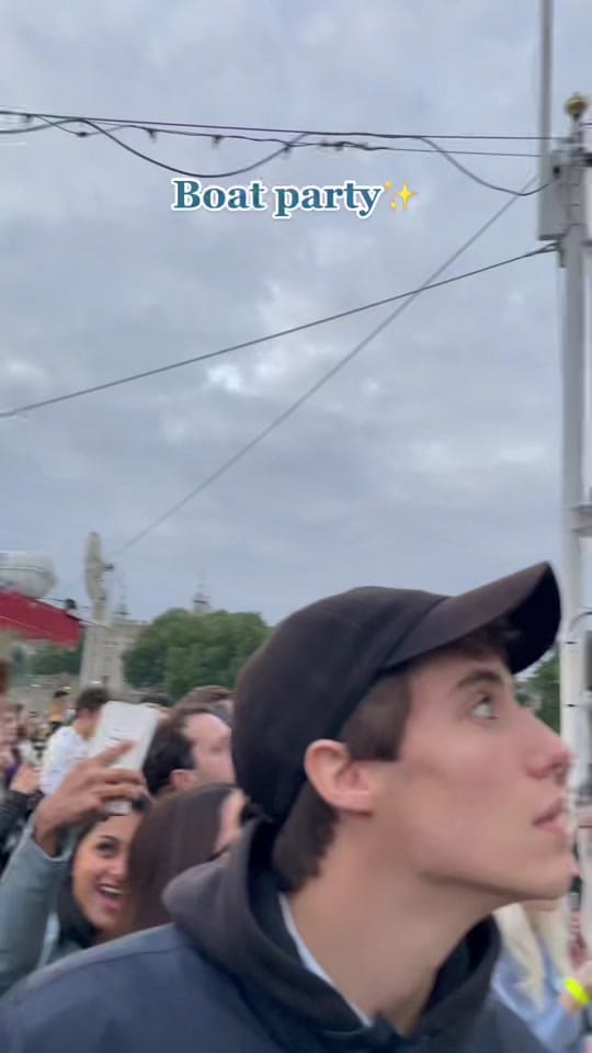 Post 9 by Lea Alwine Senner on TikTok (video)