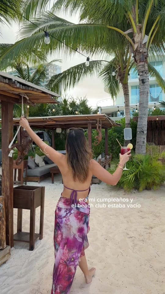 Post 4 by katecalnea on TikTok (video)