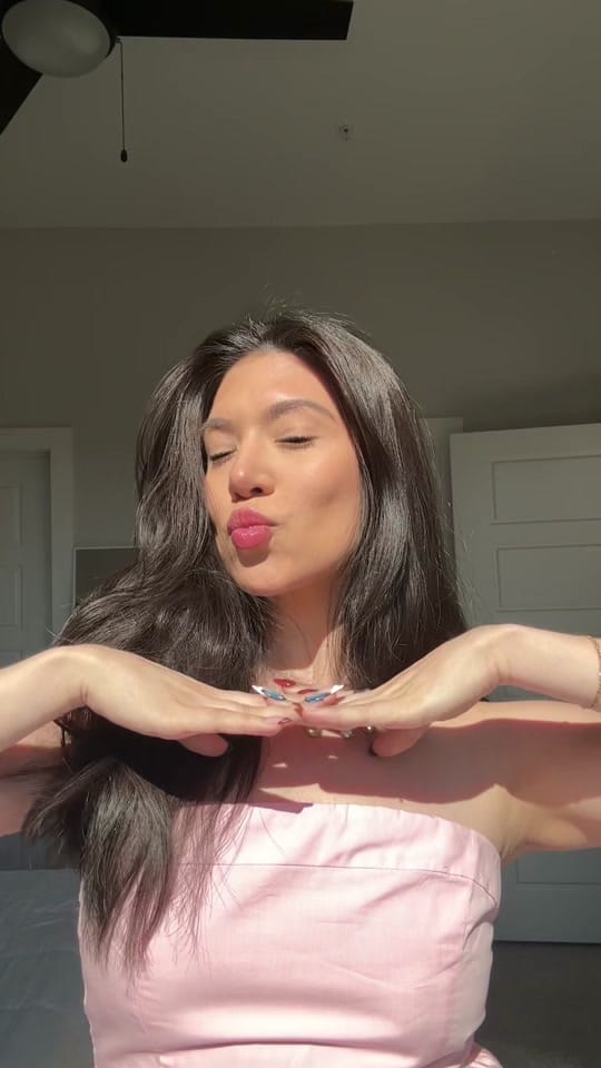 Post 10 by Karen on TikTok (video)