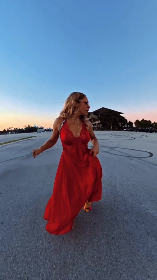 Post 4 by erikamyriam on TikTok (video)