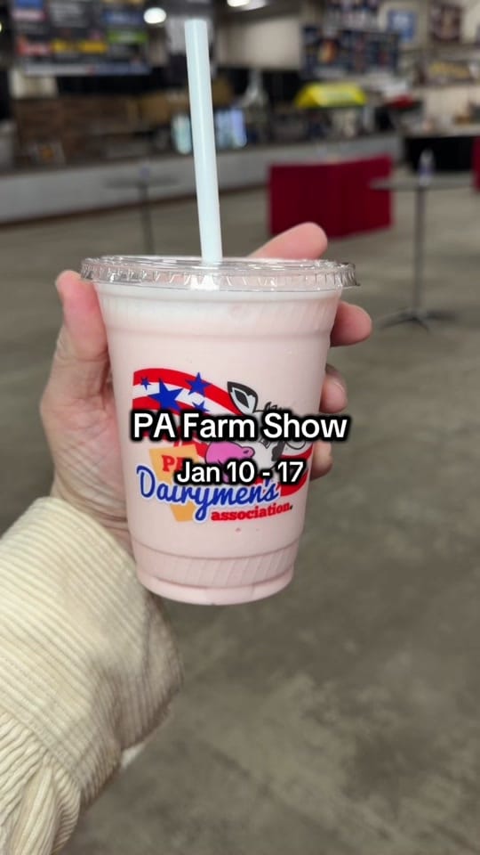 Post 8 by Taste of Philly on TikTok (video)