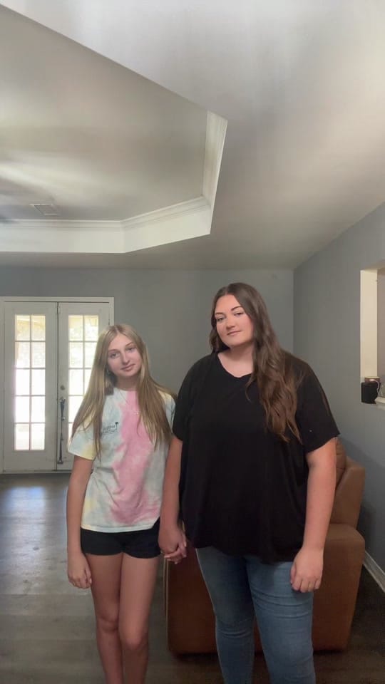 Post 1 by Hannah Lombas on TikTok (video)