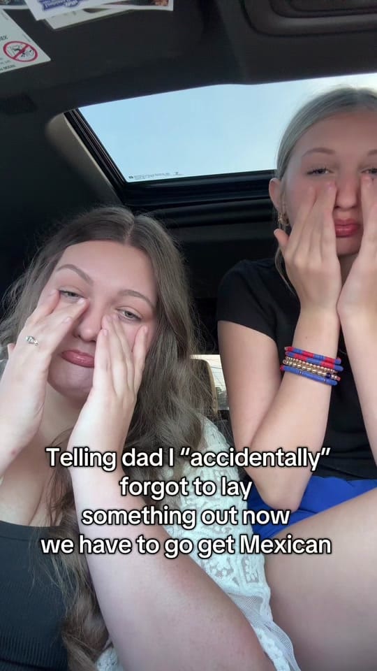 Post 2 by Hannah Lombas on TikTok (video)