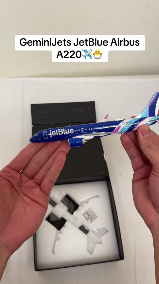Post 7 by GeminiJets on TikTok (video)