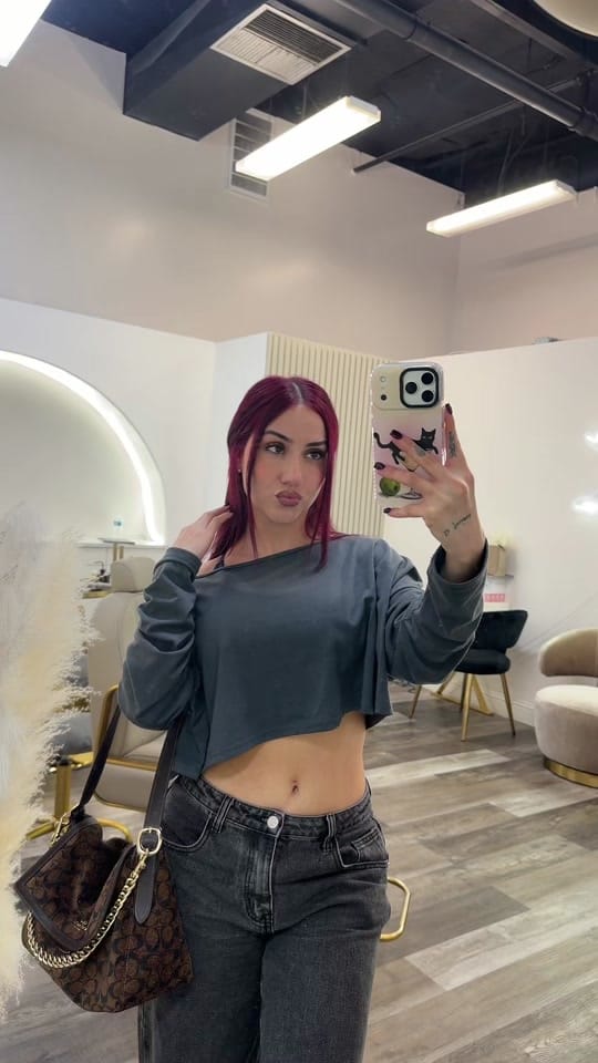 Post 2 by R☆ on TikTok (video)