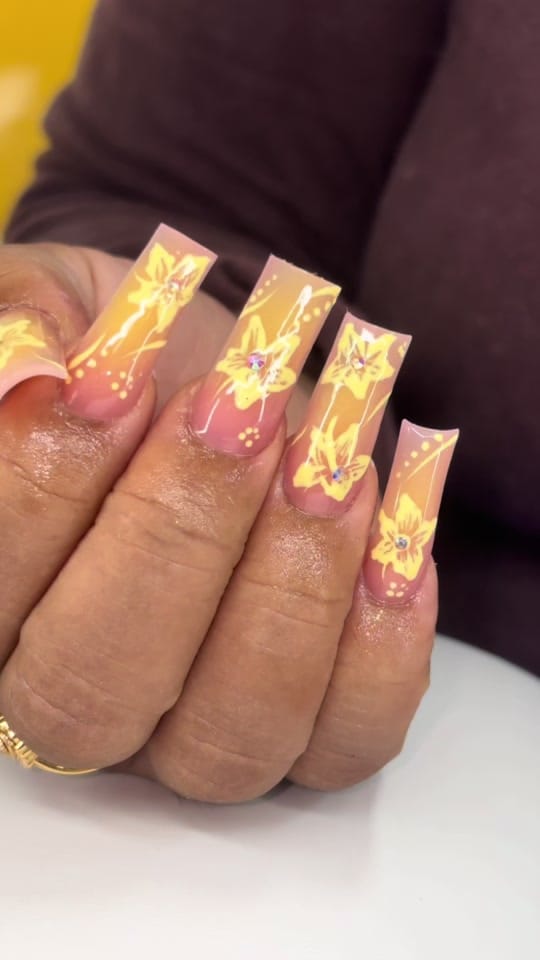 Post 4 by Imani Jackson on TikTok (video)