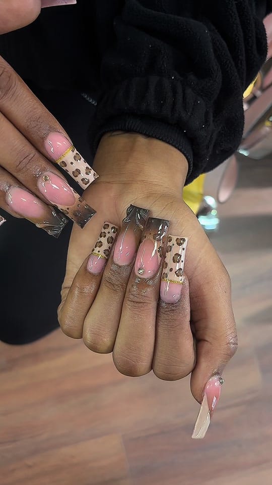 Post 3 by Imani Jackson on TikTok (video)