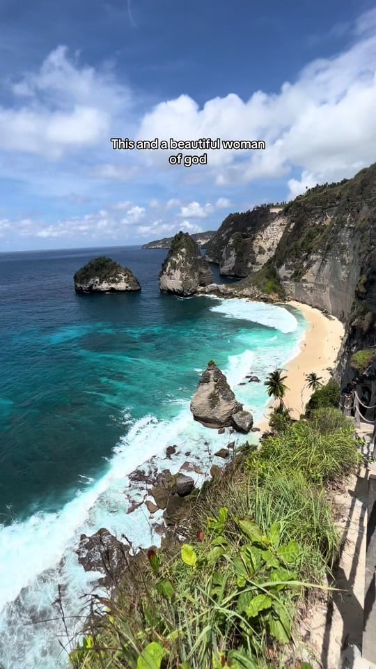 Post 2 by AntonioAbroad🛩🌏 on TikTok (video)