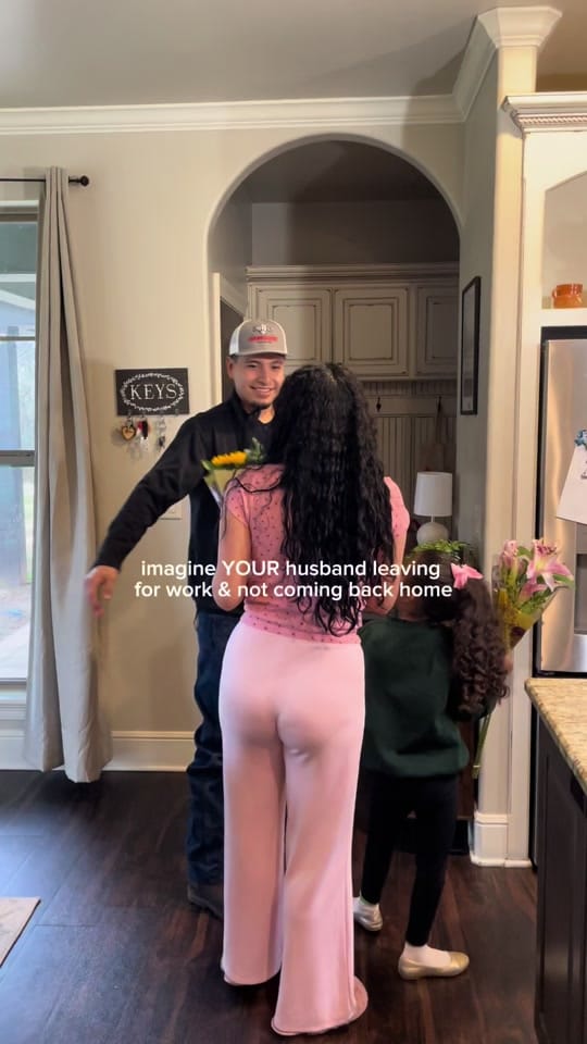 Post 9 by Angela Santana on TikTok (video)
