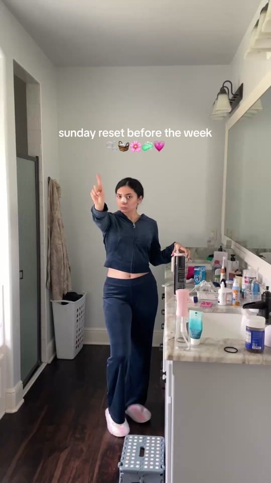 Post 5 by Angela Santana on TikTok (video)