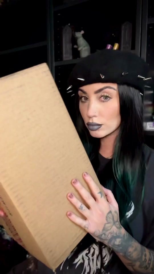 Post 9 by ericadaniii on TikTok (video)