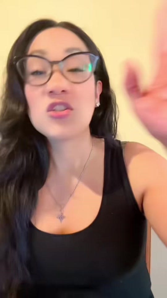 Post 5 by Andrea_tiktokshop_ugc on TikTok (video)