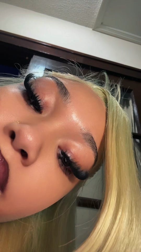 Post 5 by shaniya❤︎ on TikTok (video)