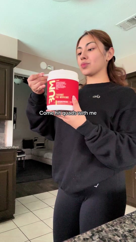 Post 8 by Yosselin on TikTok (video)