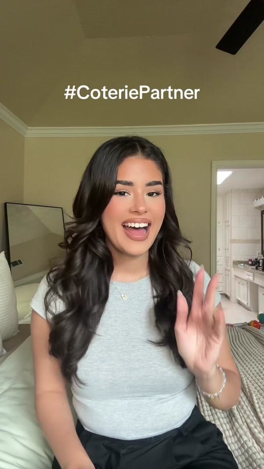 Post 3 by Melissangelica on TikTok (video)
