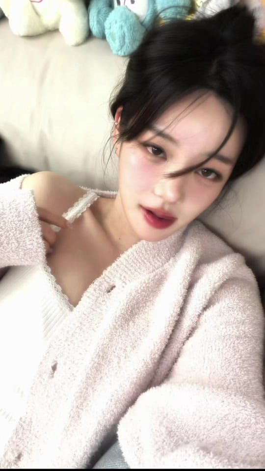 Post 6 by YUBI LEE on TikTok (video)