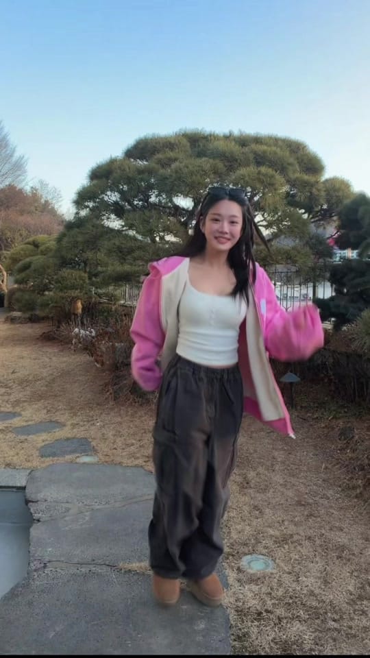 Post 5 by YUBI LEE on TikTok (video)