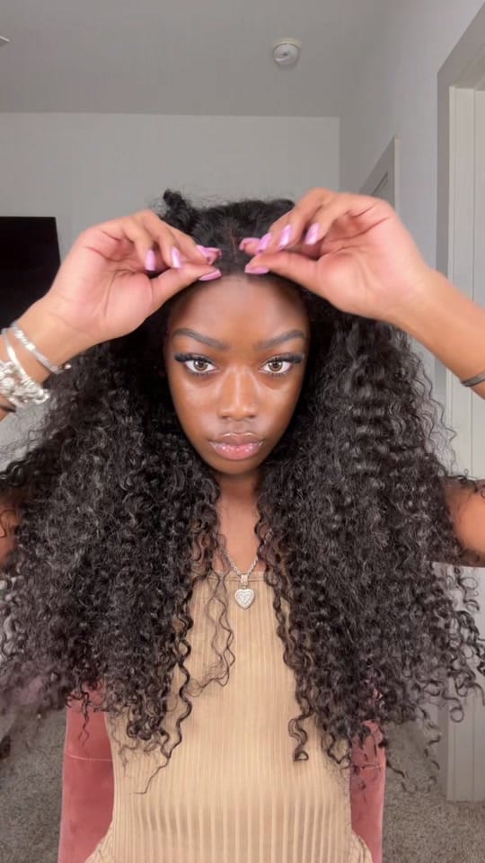 Post 2 by RIANNA IMARI on TikTok (video)