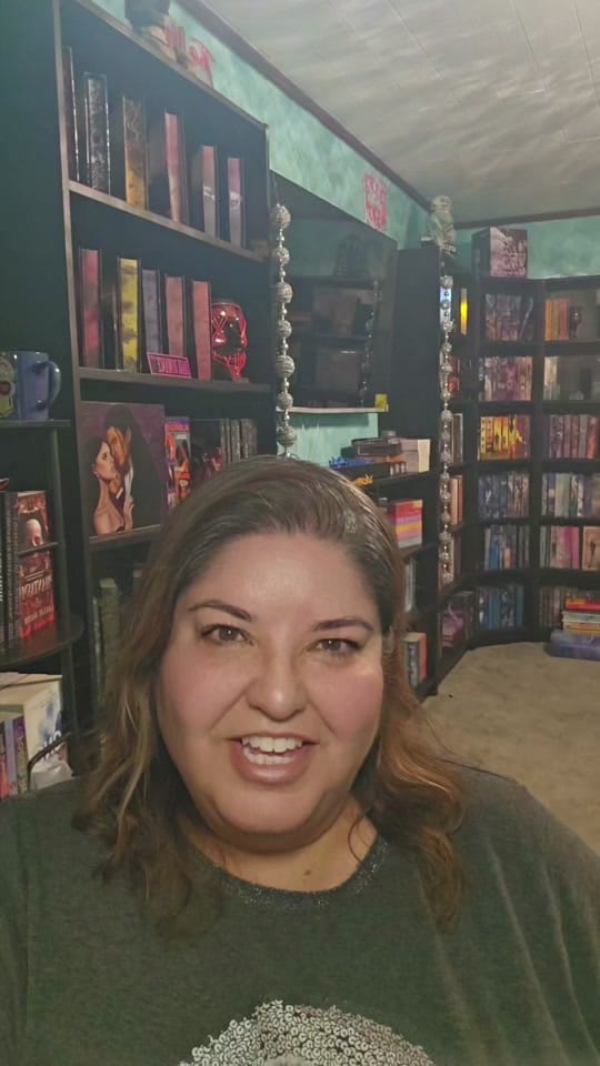 Post 4 by Sabby's nook 📚🛫📖🇨🇴🇺🇸 on TikTok (video)