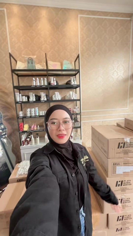 Post 1 by JGLOW SKINCARE AGEN PUSAT on TikTok (video)