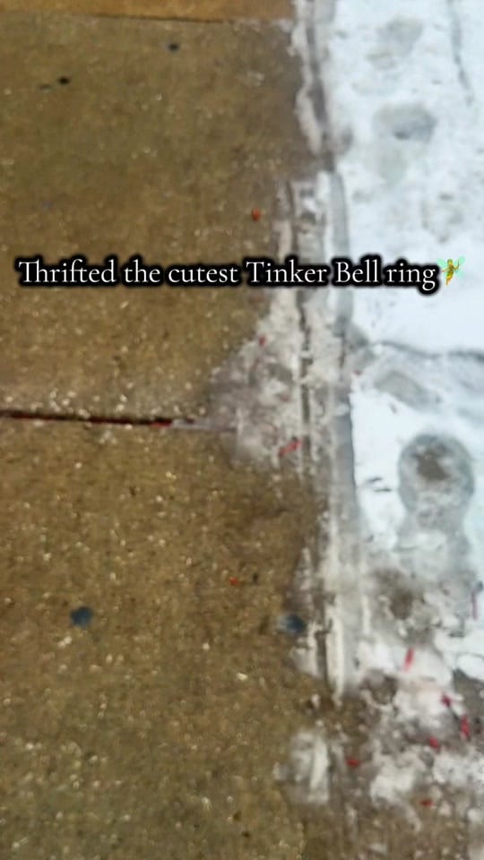 Post 5 by Ari Christine on TikTok (video)
