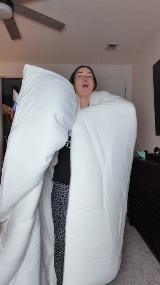 Post 4 by 𝓳𝓮𝓪𝓷𝓷𝓪 𝓷𝓲𝓬𝓱𝓸𝓵𝓮 on TikTok (video)