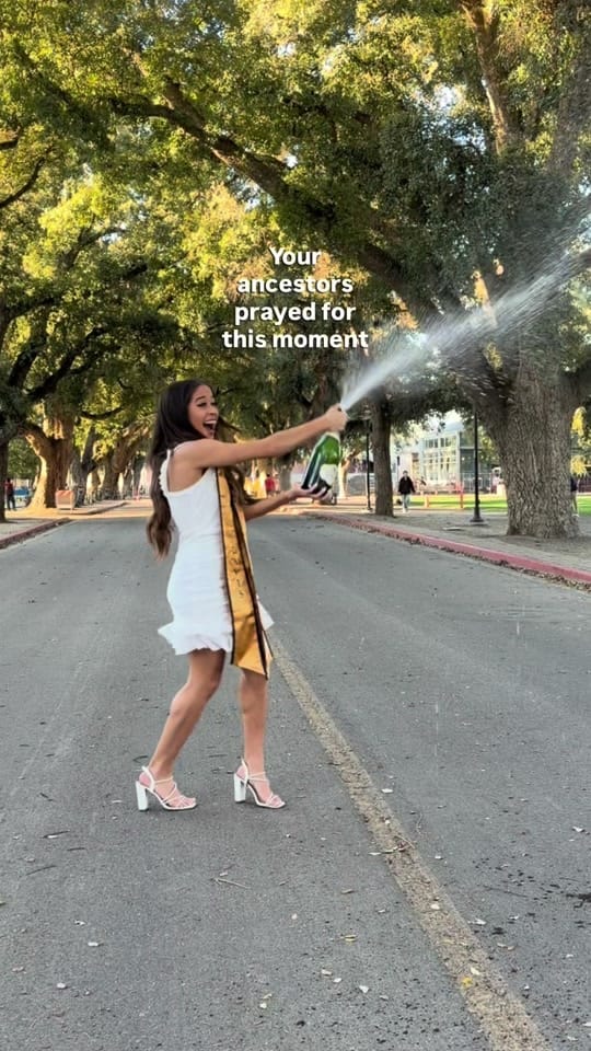 Post 7 by Dani- Sacramento Photographer on TikTok (video)