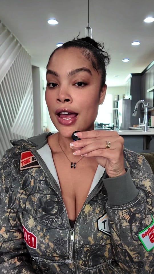 Post 1 by Mehgan James on TikTok (video)