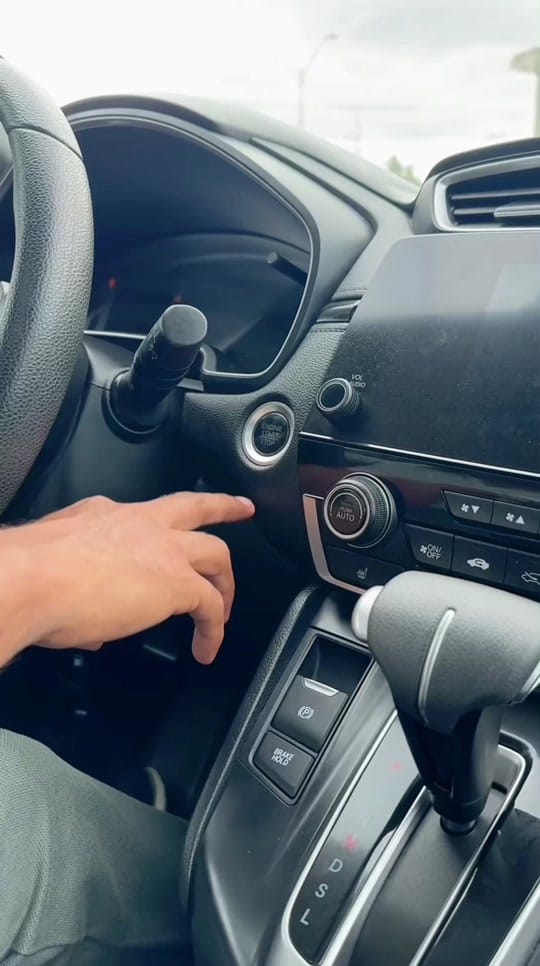 Post 10 by Éxodo autos on TikTok (video)