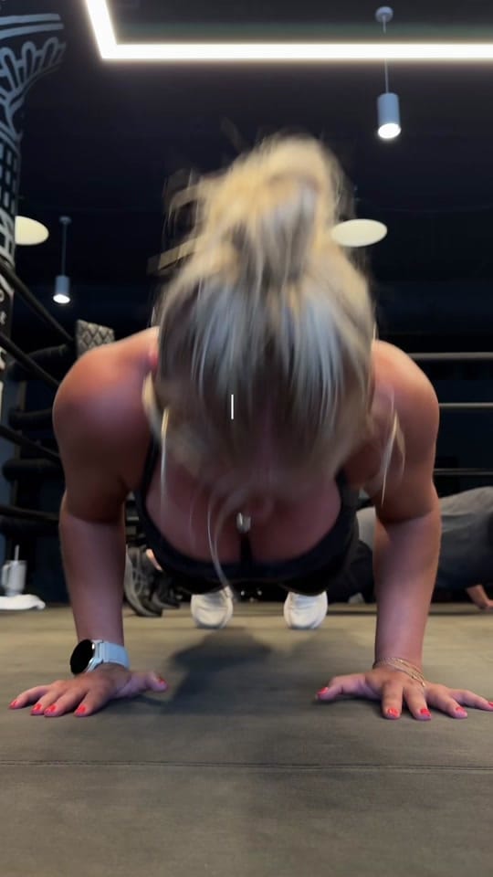 Post 4 by ALLY PARKER on TikTok (video)