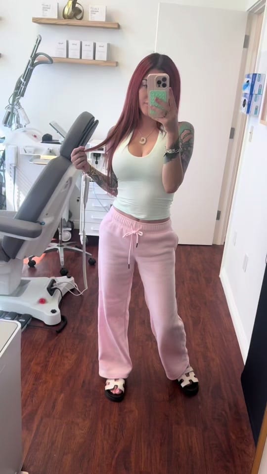 Post 4 by kyliexpark on TikTok (video)
