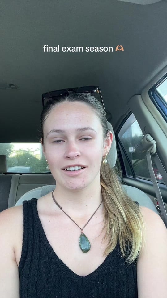 Post 8 by georgia 🌞🪸🌺🌊 on TikTok (video)