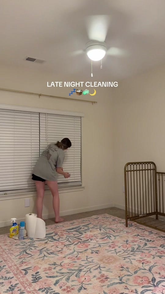Post 6 by ameliaporch on TikTok (video)