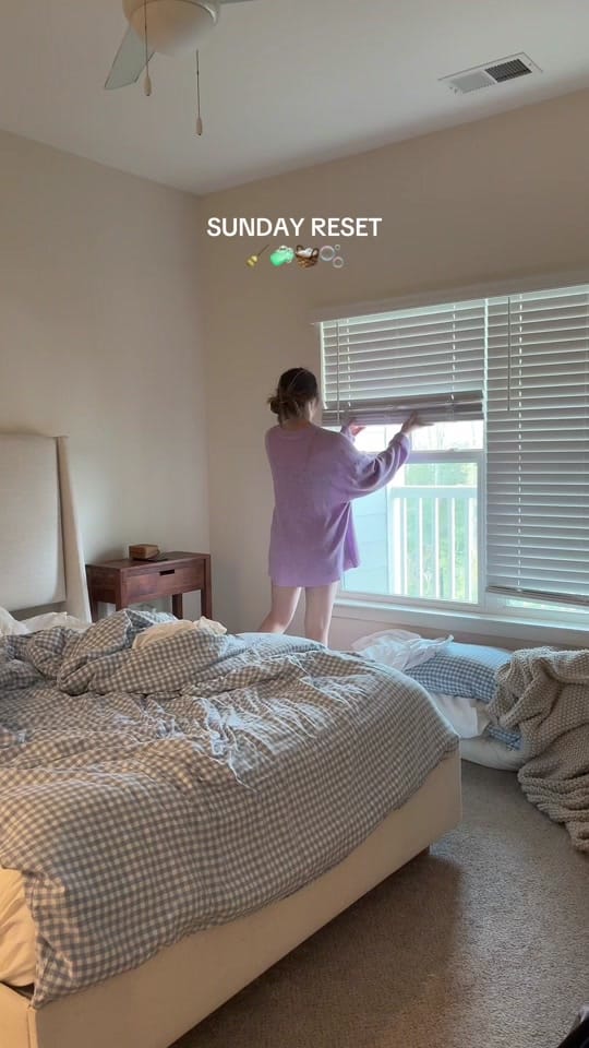 Post 7 by ameliaporch on TikTok (video)