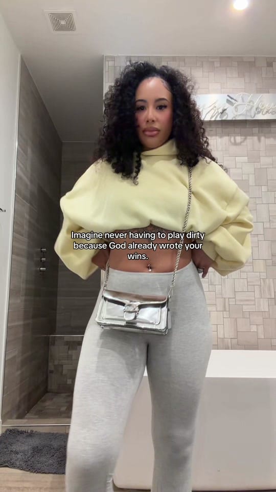 Post 10 by mich.thegod on TikTok (video)