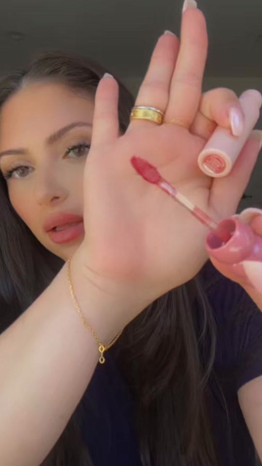 Post 7 by Your Daily Fix With Sally on TikTok (video)
