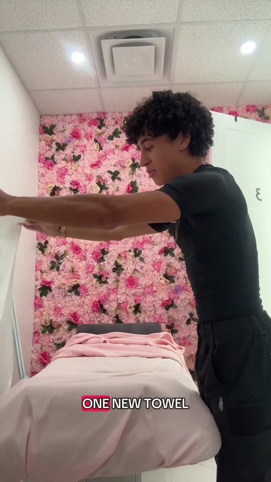 Post 3 by Santi on TikTok (video)