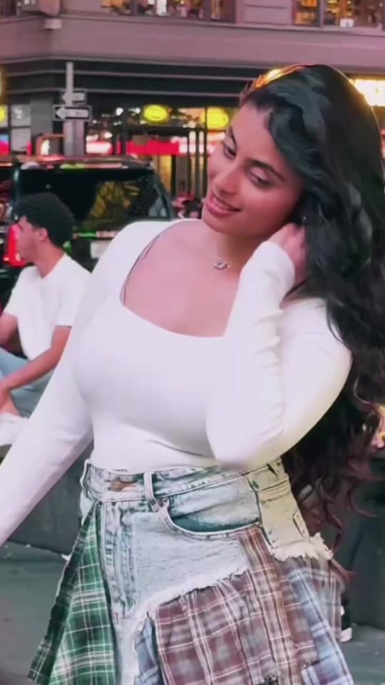Post 3 by Julia Wijesinghe on TikTok (video)