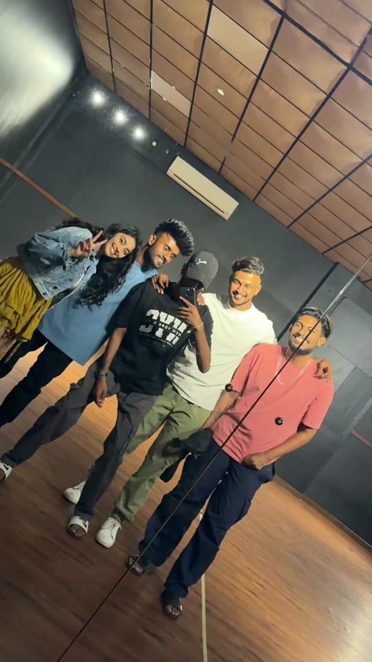 Post 2 by Julia Wijesinghe on TikTok (video)
