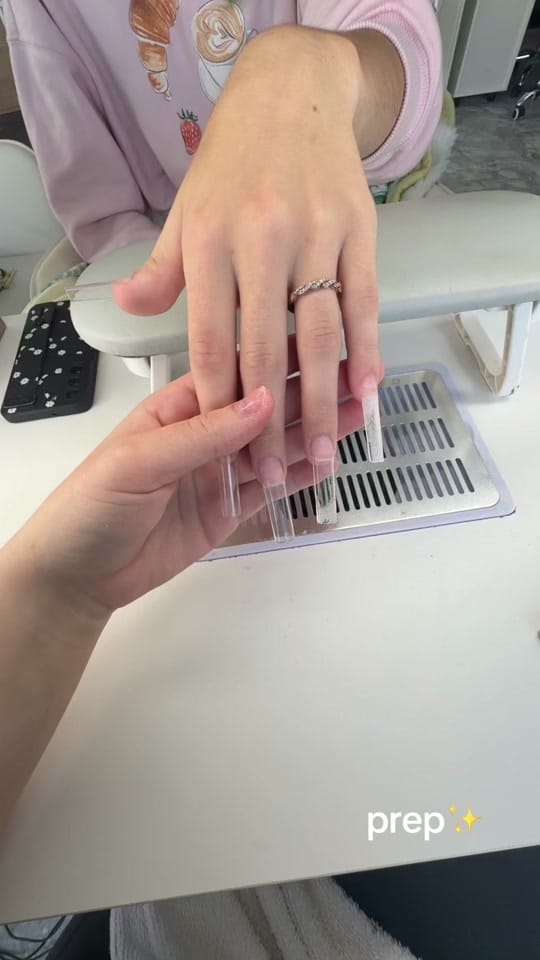 Post 2 by taylor🍒🎀🤍 on TikTok (video)
