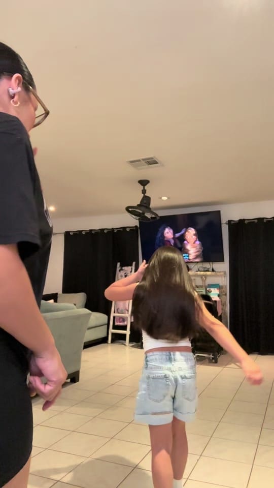 Post 1 by MichelleLoves💗 on TikTok (video)