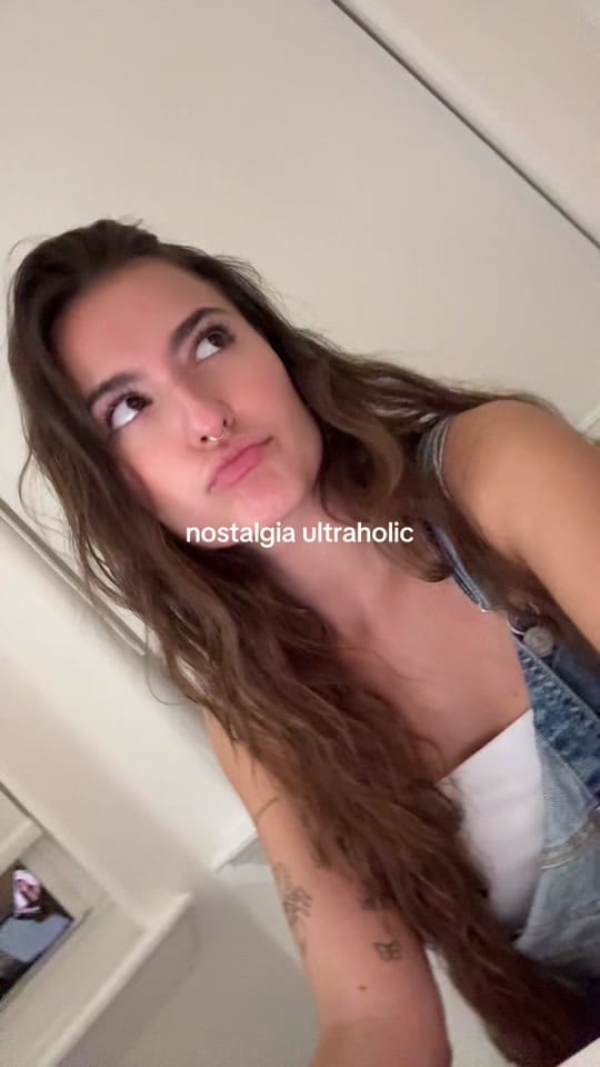 Post 3 by carinagrippo on TikTok (video)