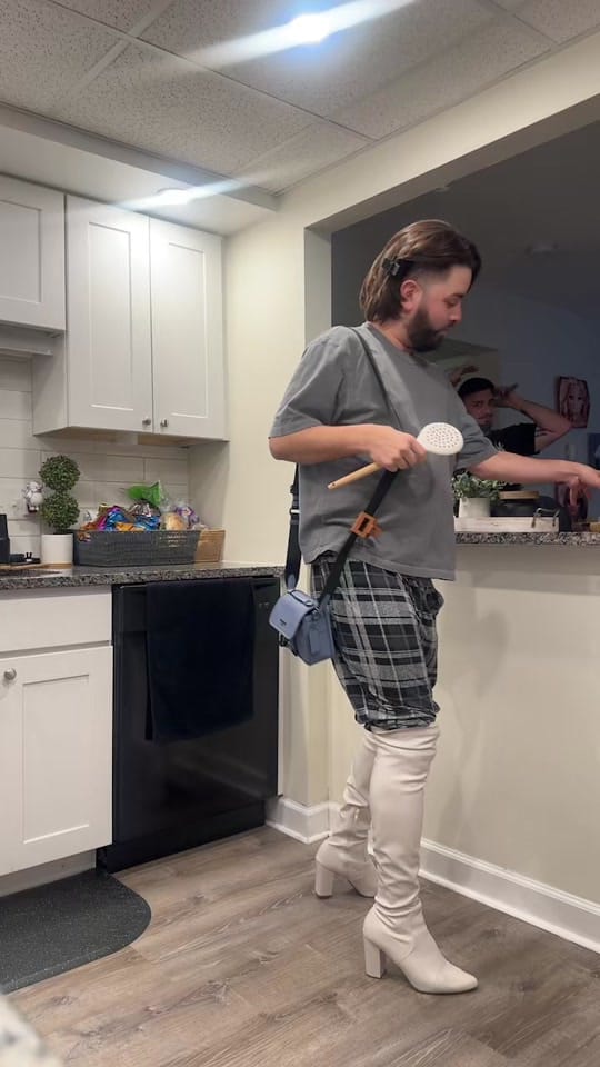 Post 9 by Luis on TikTok (video)