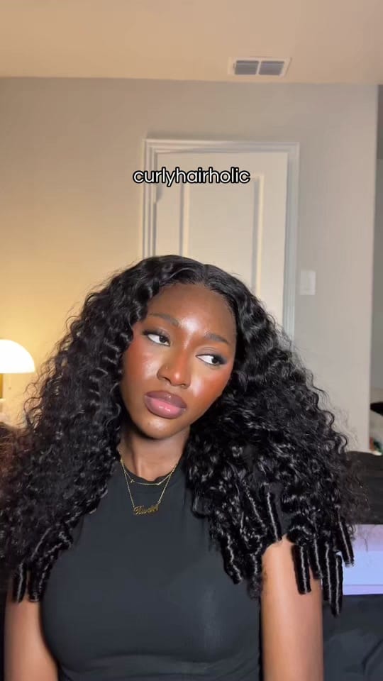 Post 8 by Tiwaᥫ᭡ on TikTok (video)