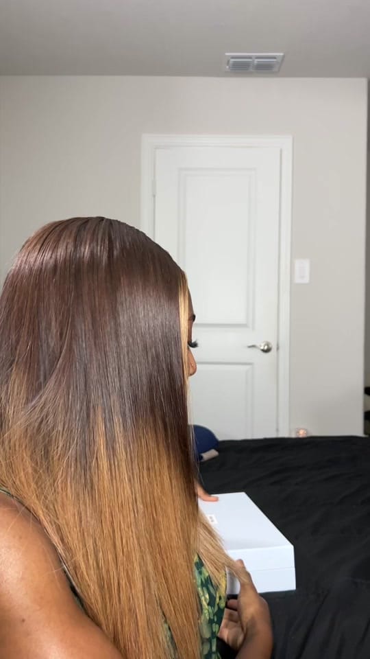 Post 6 by Tiwaᥫ᭡ on TikTok (video)
