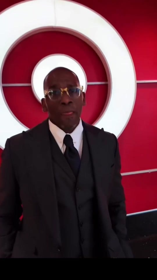 Post 1 by @auntieBuffie on TikTok (video)