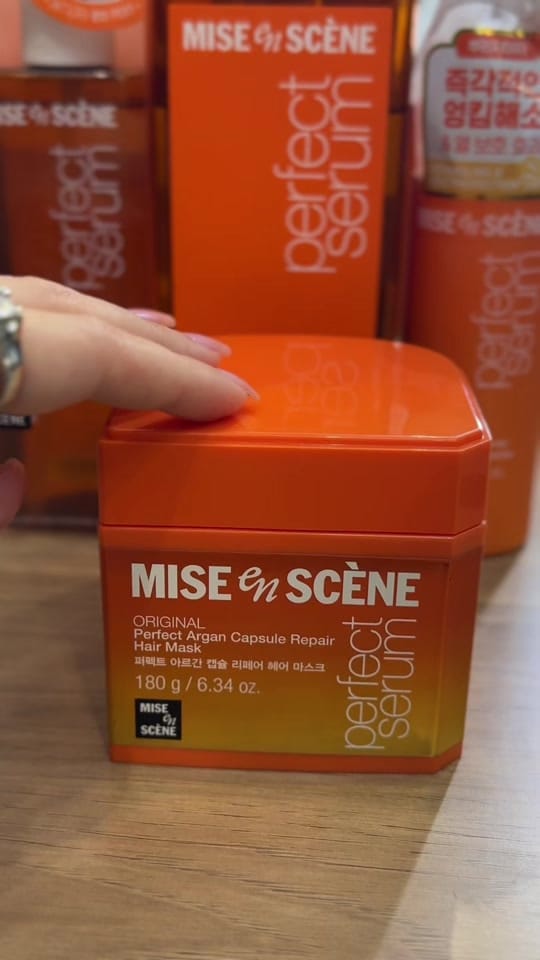 Post 3 by Yumi Misuqui on TikTok (video)