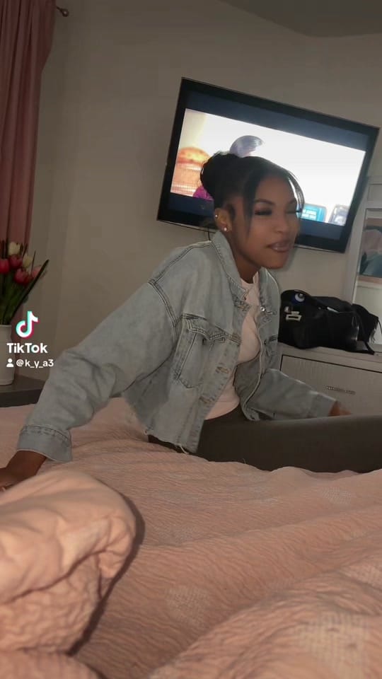 Post 2 by k_y_a__ on TikTok (video)