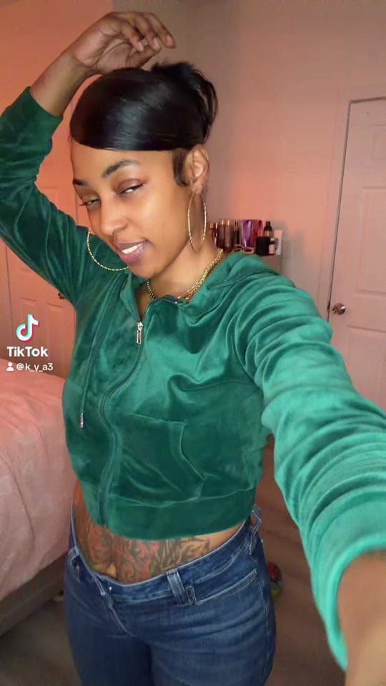 Post 4 by k_y_a__ on TikTok (video)